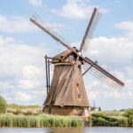 Wiatrak typu holenderskiego w okolicy Grodkowa